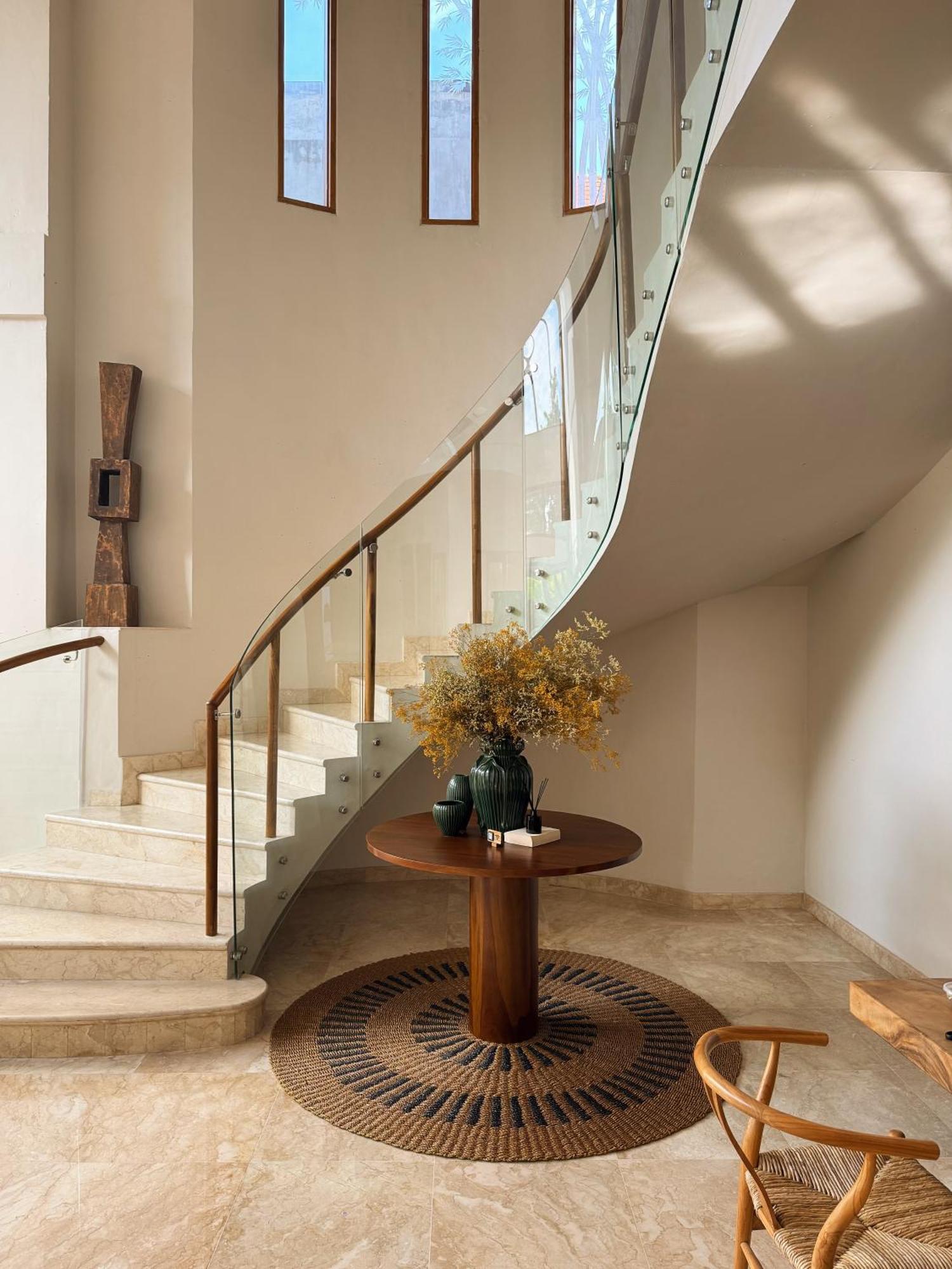 Villa Fale - Brand New Modern Luxury 5br In With Private Pool, Gym & Massage *